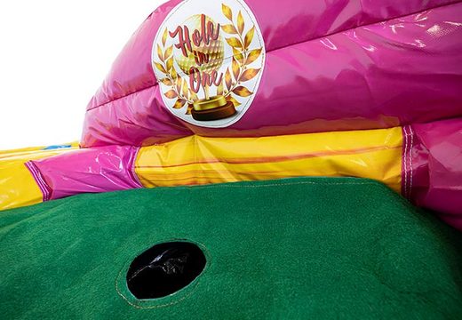 Vrolijke kleuren springkussen met golfbaan