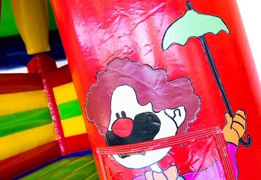 Super springkussen overdekt kopen in carrousel circus thema voor kinderen. Koop springkussen online bij JB Inflatables Nederland