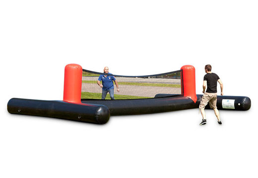 Volleybal spelen met je voeten met een opblaasbaar voetbalveld online bestellen bij JB Inflatables